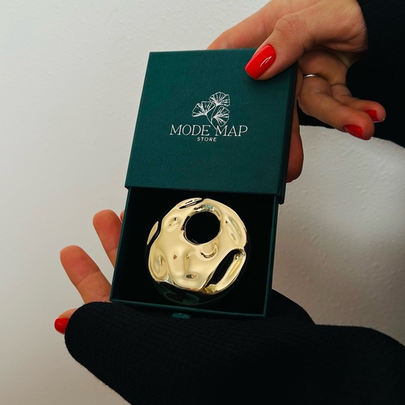 New Brooch Irregular Water Wave Pattern Hollow Circular Metal Large chunky - Picture 6 of 8